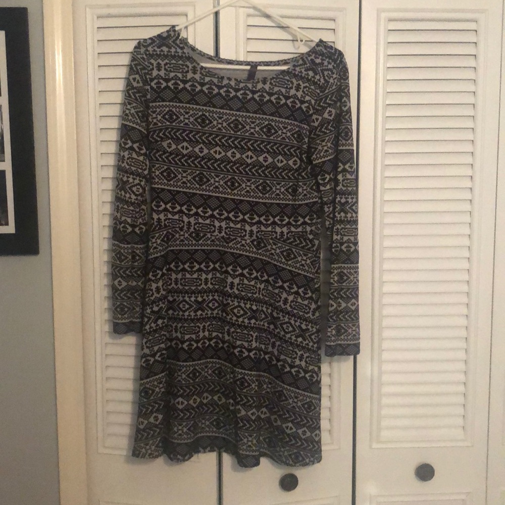 Long Sleeve Pattern Dress size Small